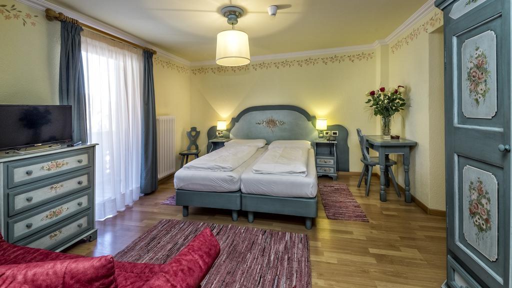 Hotel Brunella San Vigilio Di Marebbe Eksteriør bilde